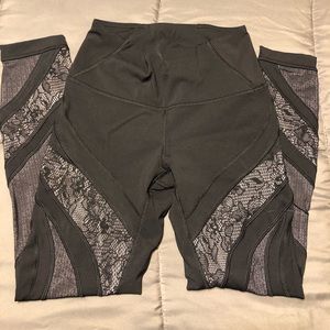 Lululemon Wunder Under leggings